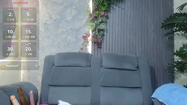 denise babe  online show from November 25, 2025, 12:05 pm