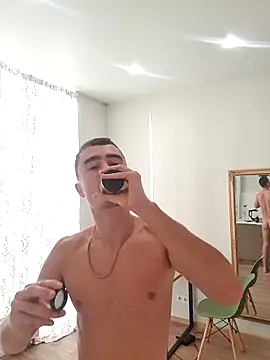 GoodGG online show from November 12, 2025, 1:33 pm