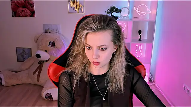 melissa richardson online show from March 5, 2025, 10:32 pm