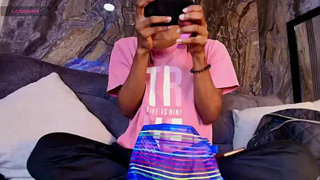 khler Angelis online show from October 15, 2025, 1:11 pm