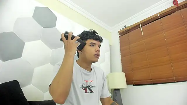 Axel Forte online show from December 18, 2025, 12:33 pm