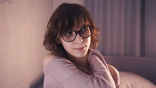 Snapshot of SibleyBurner chatting on December 5, 2025, 6:37 pm SibleyBurner online show from December 5, 2025, 6:37 pm