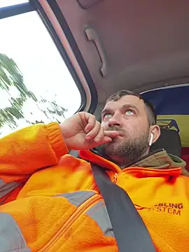 Snapshot of daniel21p chatting on February 25, 2025, 4:21 pm daniel21p online show from February 25, 2025, 4:21 pm