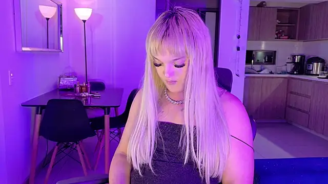 ScarletThompsonx online show from February 15, 2026, 5:59 am