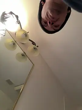 Polaroid White online show from March 11, 2025, 6:53 am