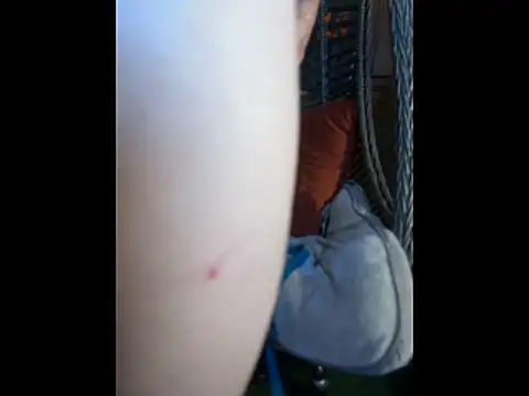 Polaroid White online show from December 17, 2025, 7:09 pm