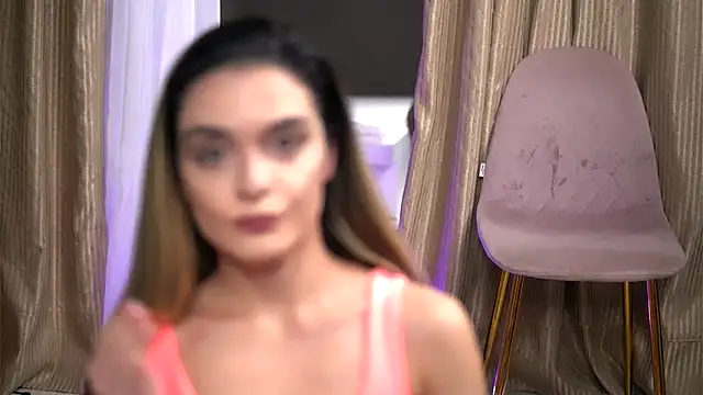 RobertaRosetti online show from November 21, 2025, 11:42 am