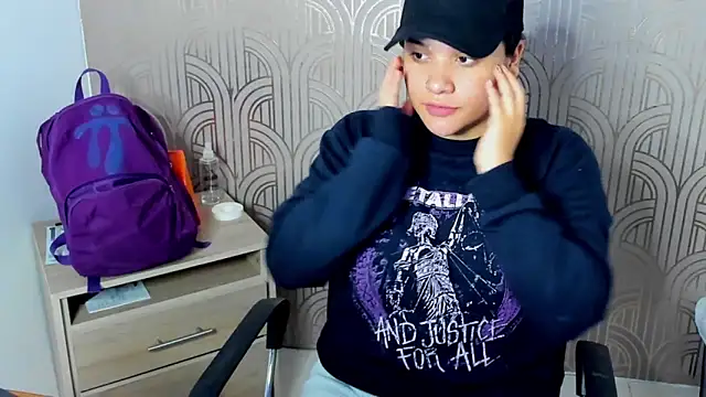 BloodyMaary  online show from February 26, 2025, 12:36 pm