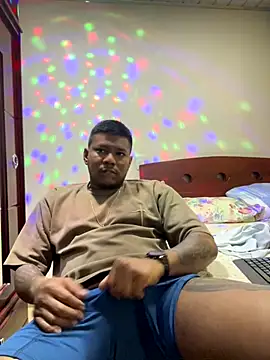 Saipuer31 online show from December 17, 2025, 3:34 am