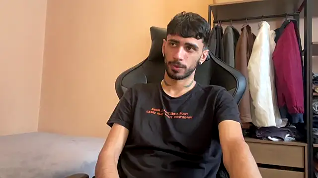 Snapshot of iendriw chatting on November 10, 2025, 10:58 am iendriw online show from November 10, 2025, 10:58 am