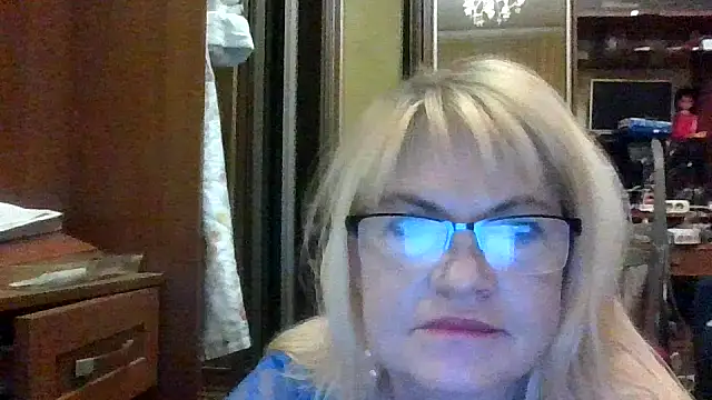 Snapshot of Heidi-Helga chatting on September 18, 2025, 3:08 am Heidi-Helga online show from September 18, 2025, 3:08 am