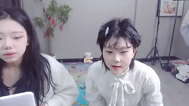 Snapshot of Facai55555 chatting on March 8, 2025, 11:37 am Facai55555 online show from March 8, 2025, 11:37 am