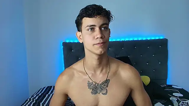 Snapshot of Maximiliano__Fire chatting on September 18, 2025, 7:05 pm Maximiliano Fire online show from September 18, 2025, 7:05 pm