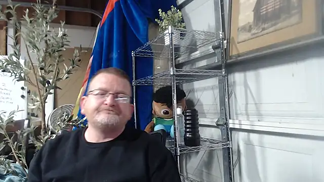 Randomoldguy615 online show from February 28, 2025, 1:05 am