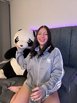 Snapshot of Dirty-Bunnyyy chatting on September 23, 2025, 6:05 am Dirty-Bunnyyy online show from September 23, 2025, 6:05 am