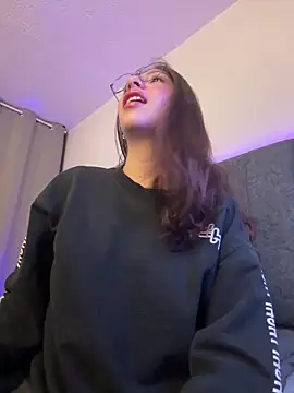 Snapshot of Dirty-Bunnyyy chatting on February 19, 2026, 3:13 am Dirty-Bunnyyy online show from February 19, 2026, 3:13 am