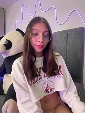 Dirty-Bunnyyy online show from May 15, 2026, 3:02 am
