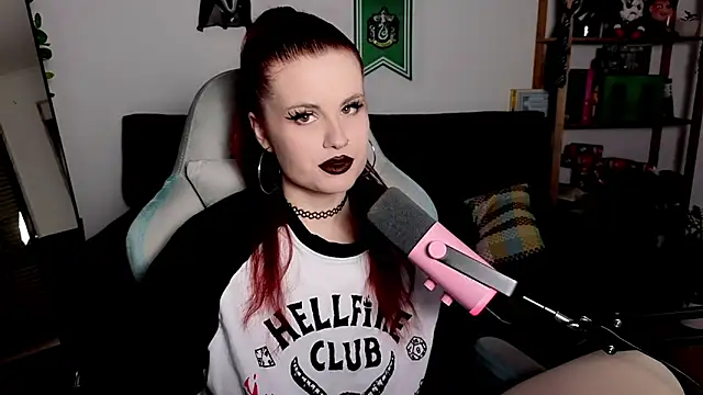 Della Ideal online show from November 30, 2025, 6:12 pm