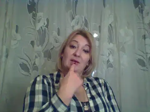 ArielXLoveresss online show from February 27, 2025, 7:15 pm