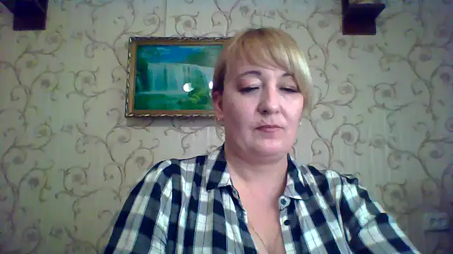 ArielXLoveresss online show from March 7, 2025, 2:45 pm