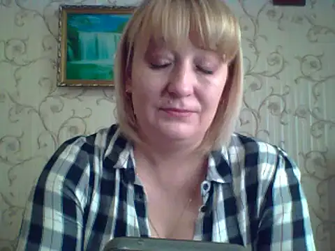 ArielXLoveresss online show from March 21, 2025, 2:29 pm