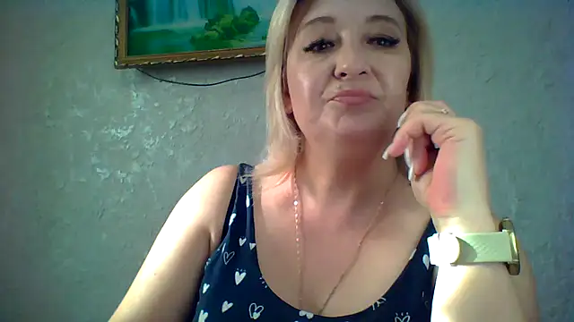 ArielXLoveresss online show from September 23, 2025, 1:58 pm