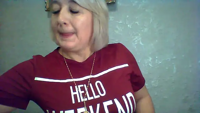 ArielXLoveresss online show from October 19, 2025, 7:20 am