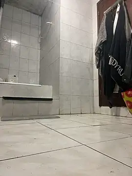 Snapshot of rogerdik76 chatting on March 20, 2026, 5:56 am rogerdik76 online show from March 20, 2026, 5:56 am