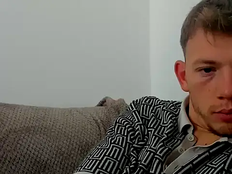 hotblondeguy69 online show from October 22, 2025, 8:58 am
