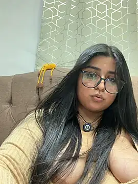 Snapshot of virginbrunette99 chatting on July 19, 2026, 6:17 am virginbrunette99 online show from July 19, 2026, 6:17 am