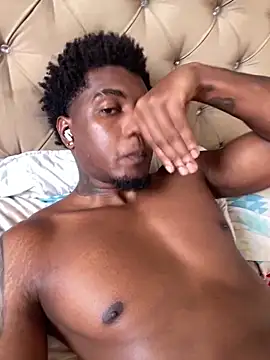 LOGAN DRAKE online show from March 3, 2025, 7:17 pm