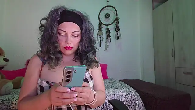 Victoria Lover online show from October 28, 2025, 3:54 am