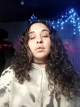 Snapshot of Fellyna chatting on October 9, 2025, 5:38 am Fellyna online show from October 9, 2025, 5:38 am