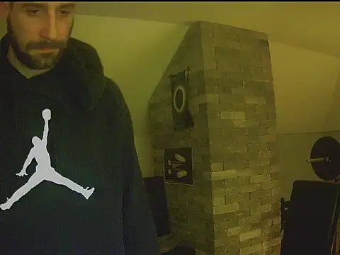 gryzoon online show from February 18, 2026, 3:24 am