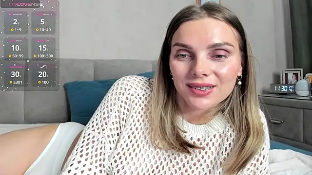 Snapshot of SunnyX_GirlX chatting on March 5, 2025, 5:18 am SunnyX GirlX online show from March 5, 2025, 5:18 am