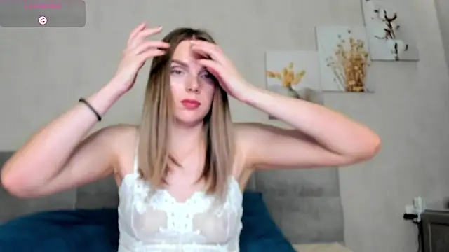 Snapshot of SunnyX_GirlX chatting on March 17, 2025, 5:23 am SunnyX GirlX online show from March 17, 2025, 5:23 am