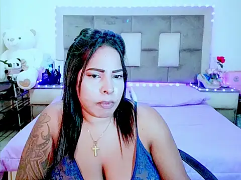 indiantopaz694u online show from June 3, 2026, 2:33 pm