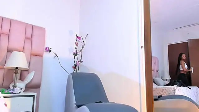 kamii arias online show from March 27, 2026, 12:49 pm