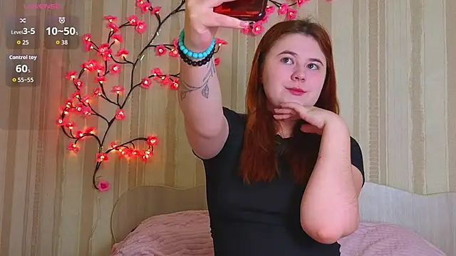 Eva Starlight online show from February 15, 2026, 4:09 am