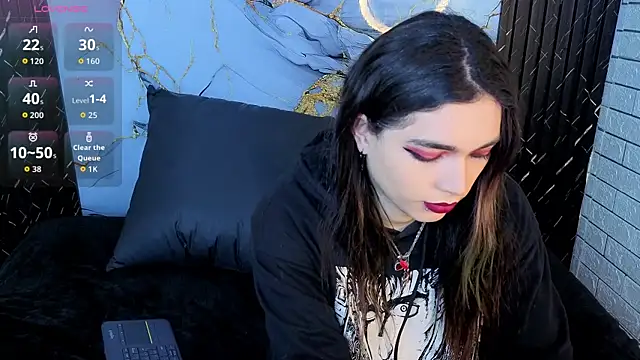 MaeveKuro online show from February 24, 2026, 3:15 am