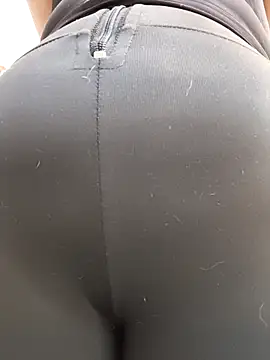 roxanasexy2025 online show from March 15, 2026, 4:02 pm