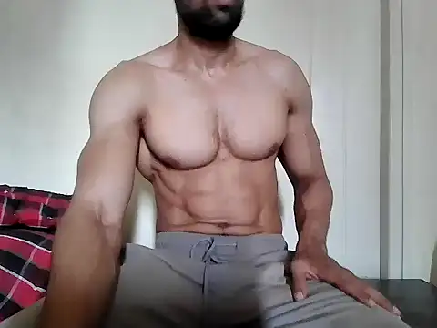 Snapshot of fitbuddy1 chatting on April 18, 2026, 9:46 am fitbuddy1 online show from April 18, 2026, 9:46 am