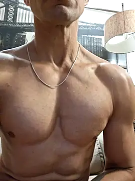 juniortche1313 online show from April 9, 2026, 10:15 pm