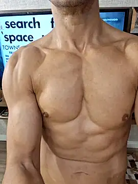 juniortche1313 online show from April 24, 2026, 1:52 am