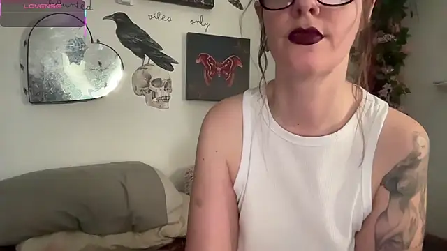 mothh1 online show from March 19, 2026, 1:59 pm