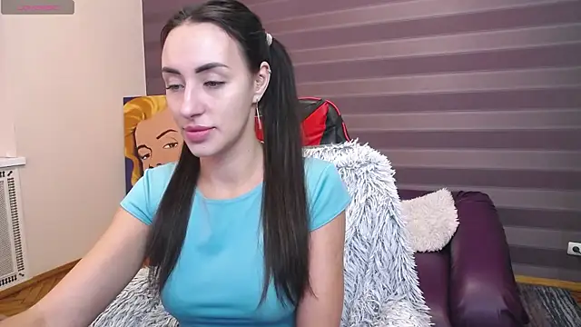 JenniferStone online show from November 9, 2025, 7:50 am