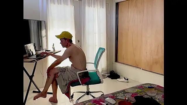 Snapshot of webtonight chatting on February 25, 2025, 10:18 pm webtonight online show from February 25, 2025, 10:18 pm