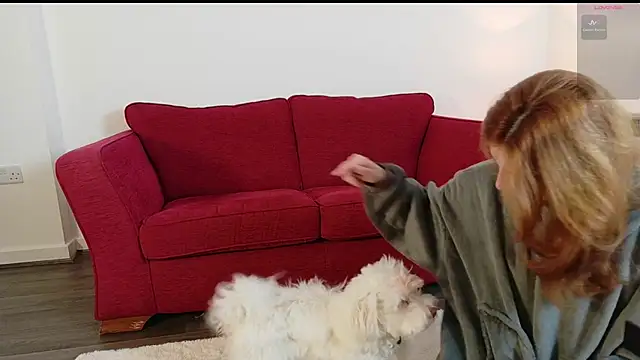 MiaM00 online show from February 5, 2026, 1:49 pm