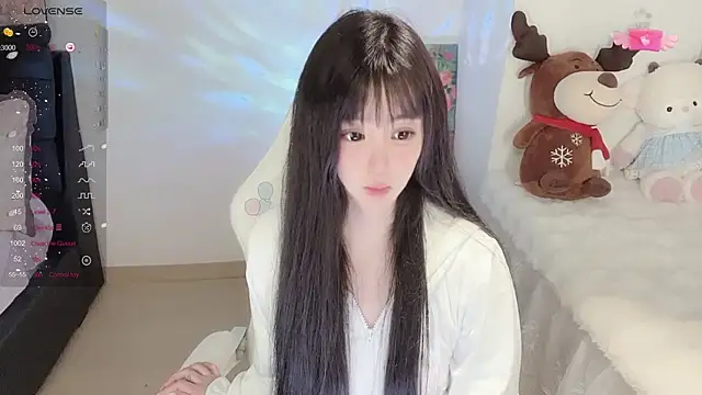 Milla-z online show from November 17, 2025, 3:23 am