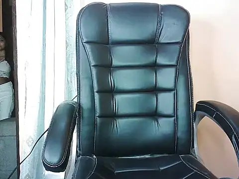 Snapshot of Mahi_DarlingS chatting on March 13, 2025, 4:05 am Mahi DarlingS online show from March 13, 2025, 4:05 am